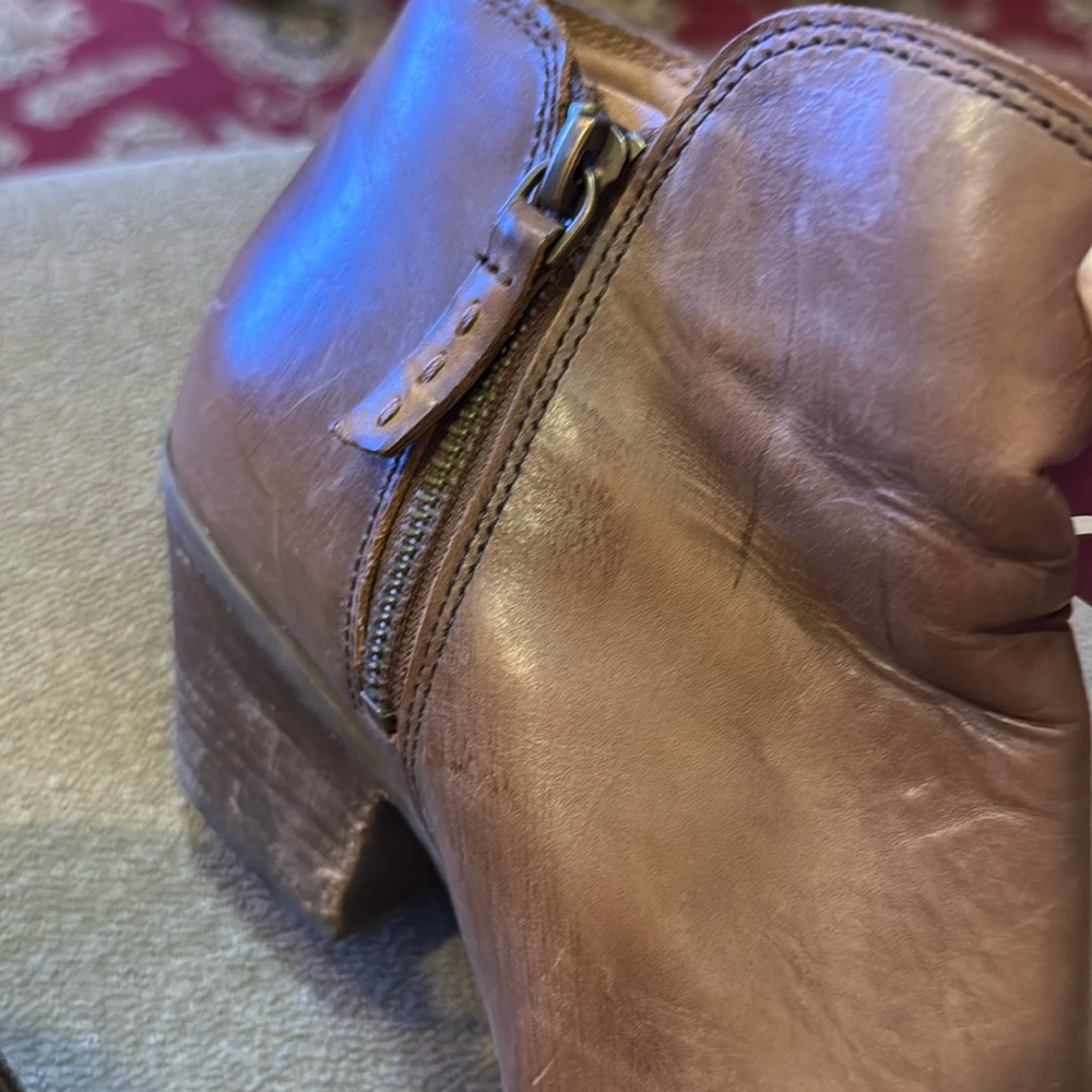 Frye Women’s Brown Leather Side Zip Ankle Boots Size 8.5 (TD) - Picture 6 of 11